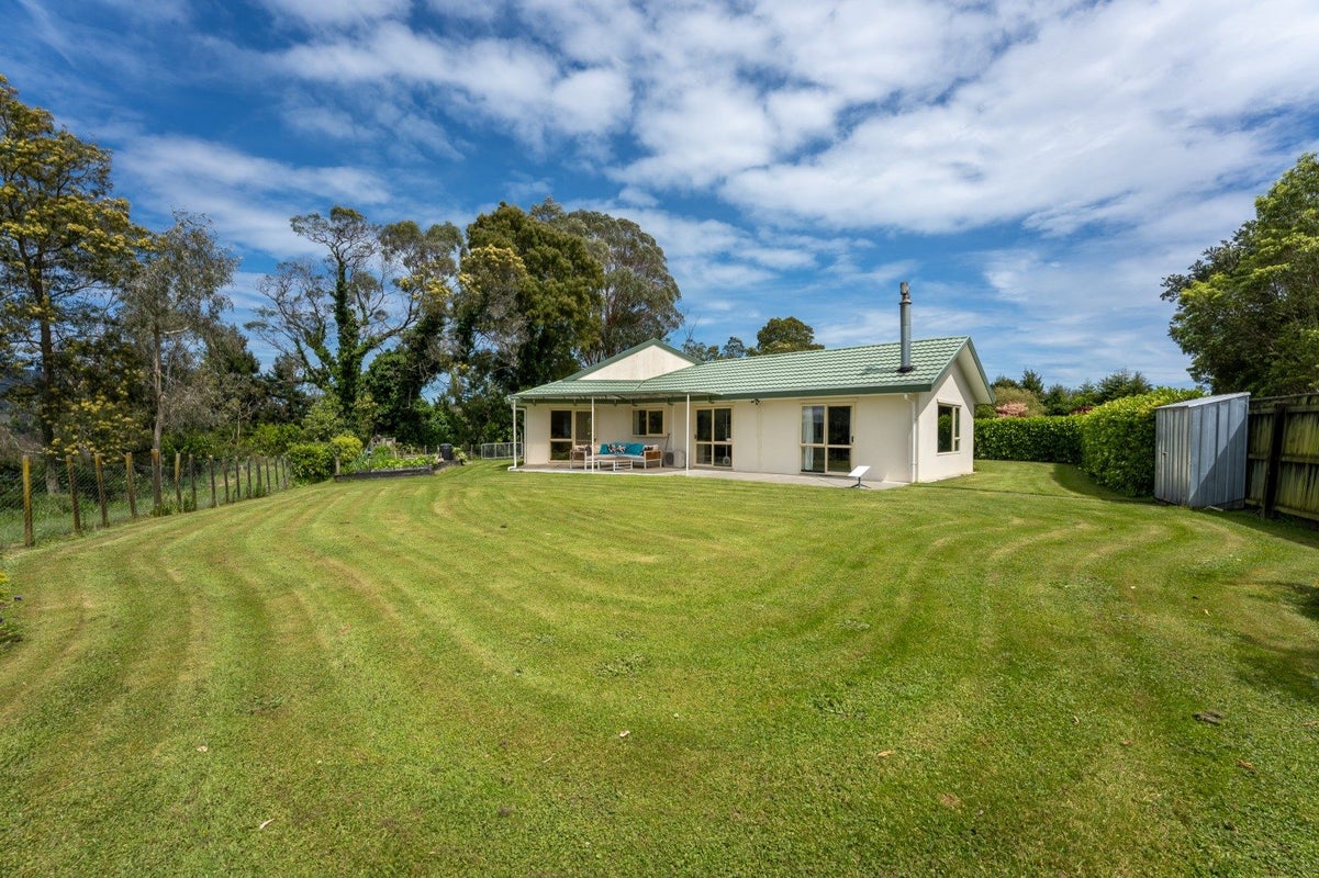 6 Riveredge Terrace, Ohau, Levin - Carousel 22