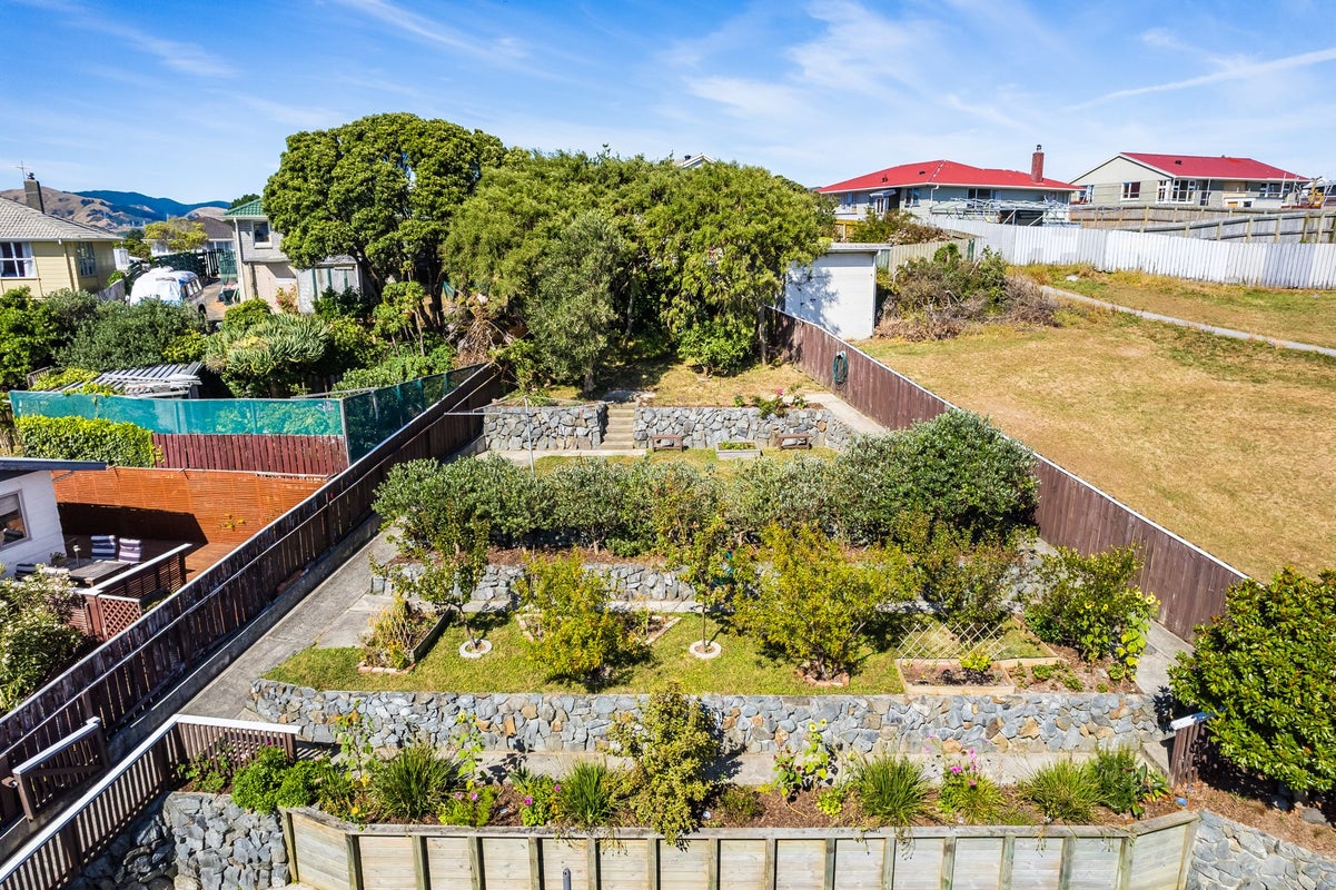 37 Beaumaris Crescent, Ascot Park, Porirua - Carousel 33