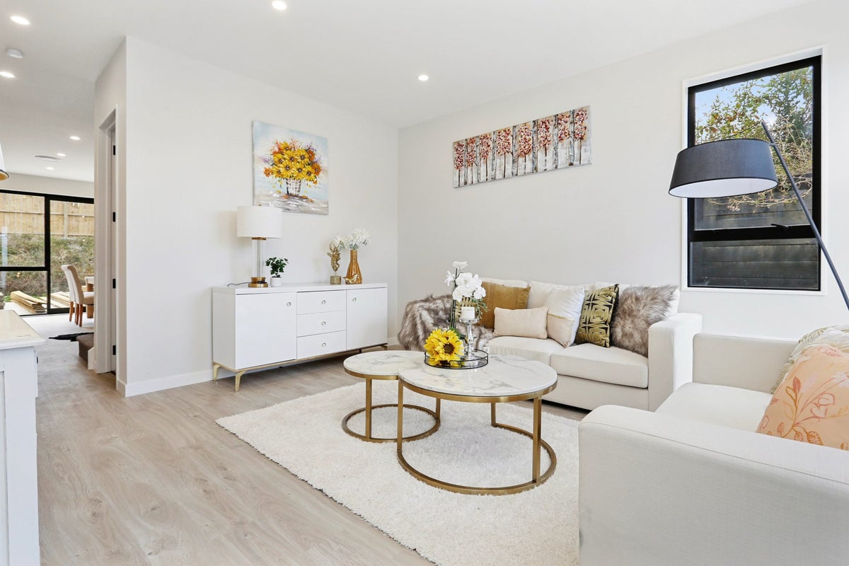 15 Southridge Road, Flat Bush, Auckland - Carousel 2
