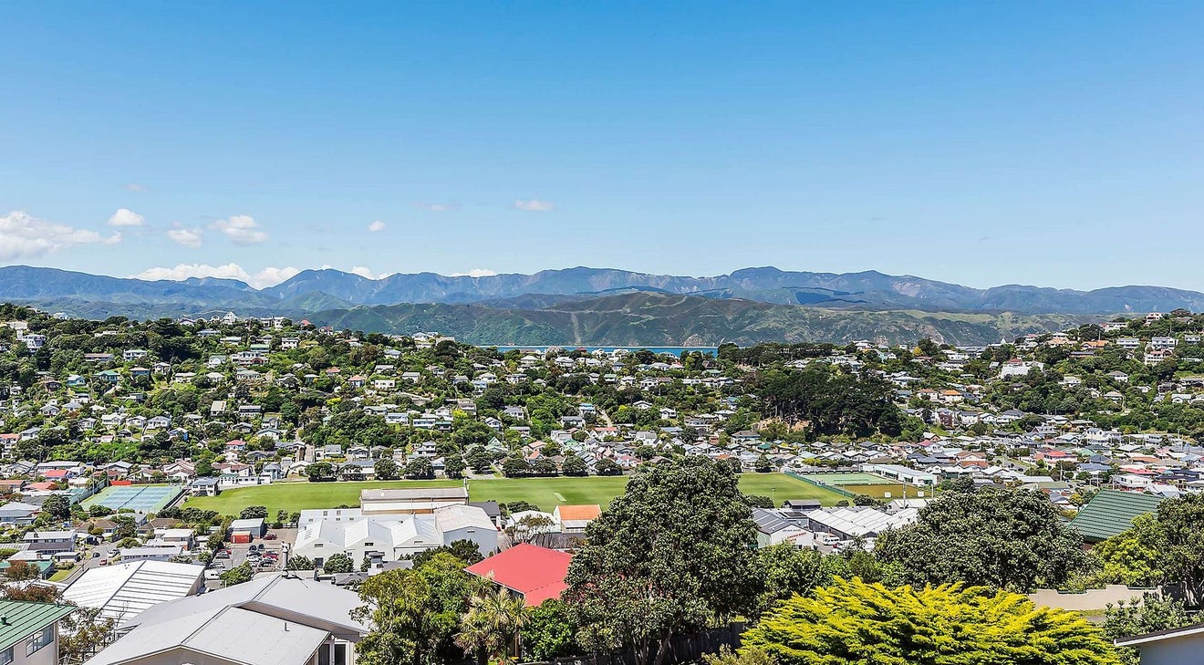 6/6 Kaikoura Street, Maupuia, Wellington - Carousel 1