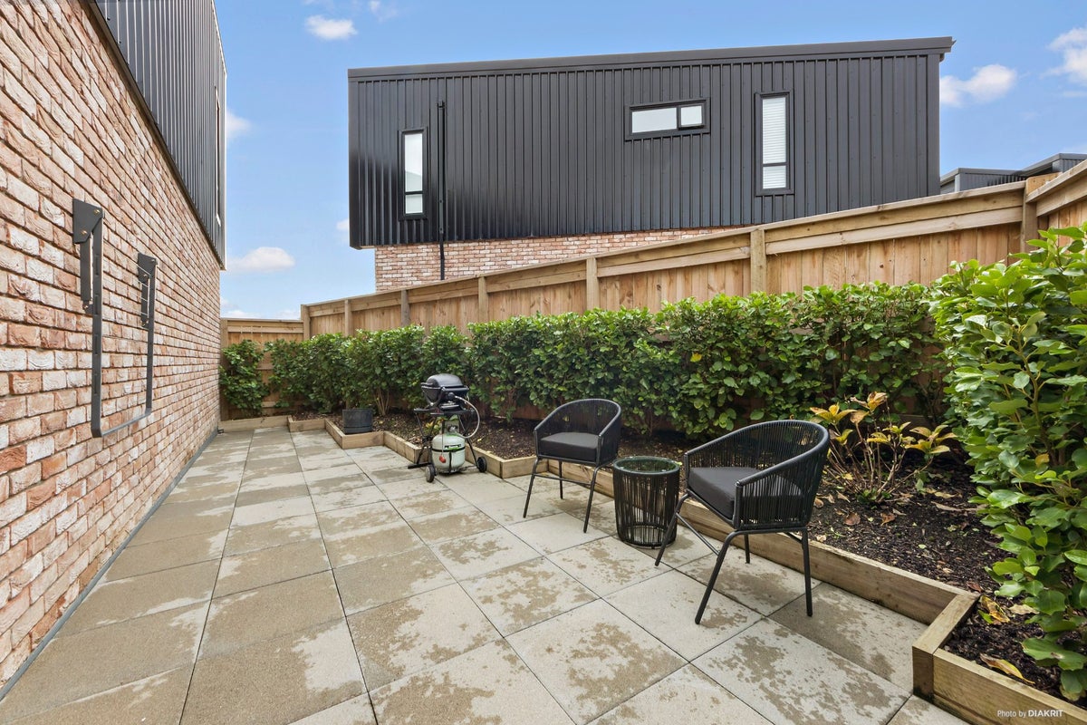 11 Tamora Lane, Avondale, Auckland - Carousel 2