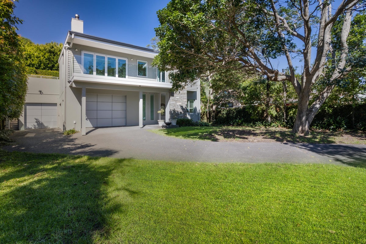 60 The Circle, Manly, Whangaparaoa - Carousel 1