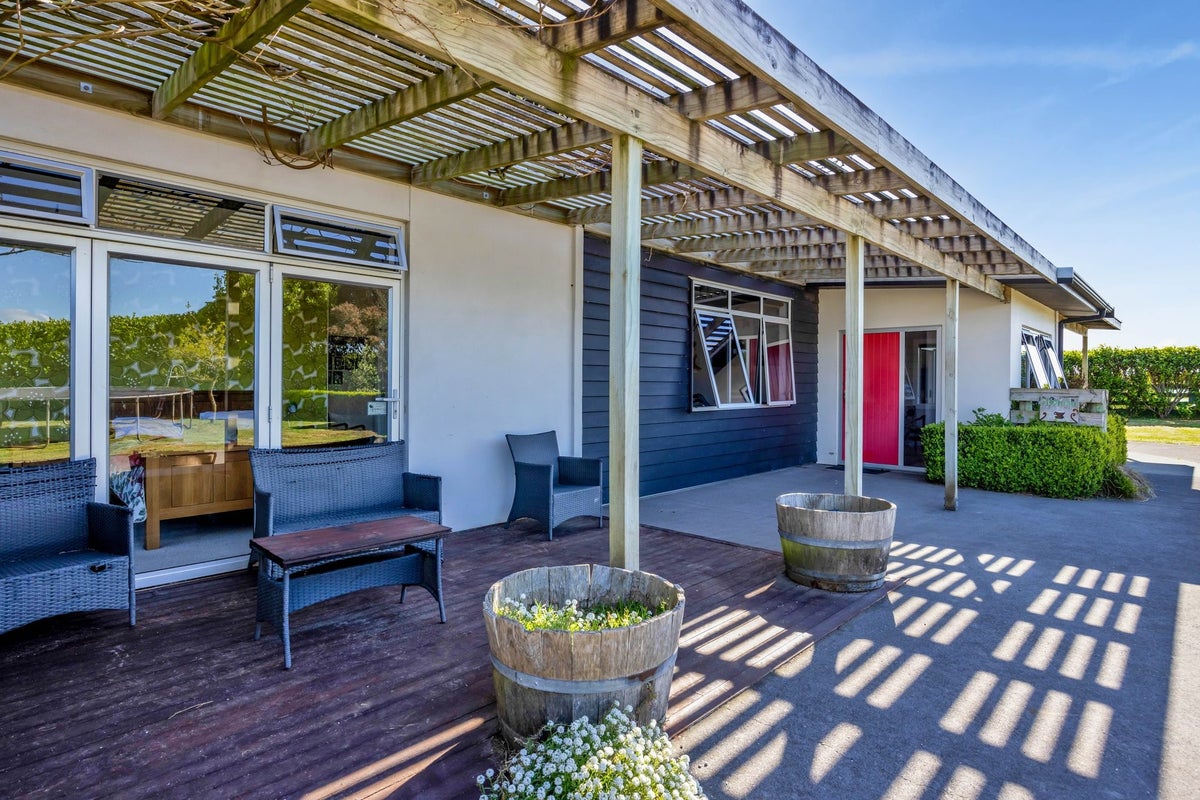 5674 Mountain Road, Normanby, Hawera - Carousel 2