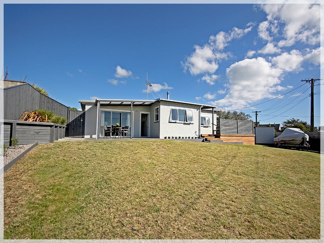 2 Watchorn Place, Foxton Beach, Foxton - Carousel 26