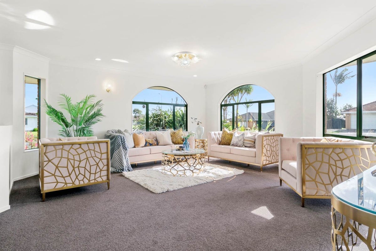 99 Moyrus Crescent, Dannemora, Manukau City, Auckland - Carousel 2