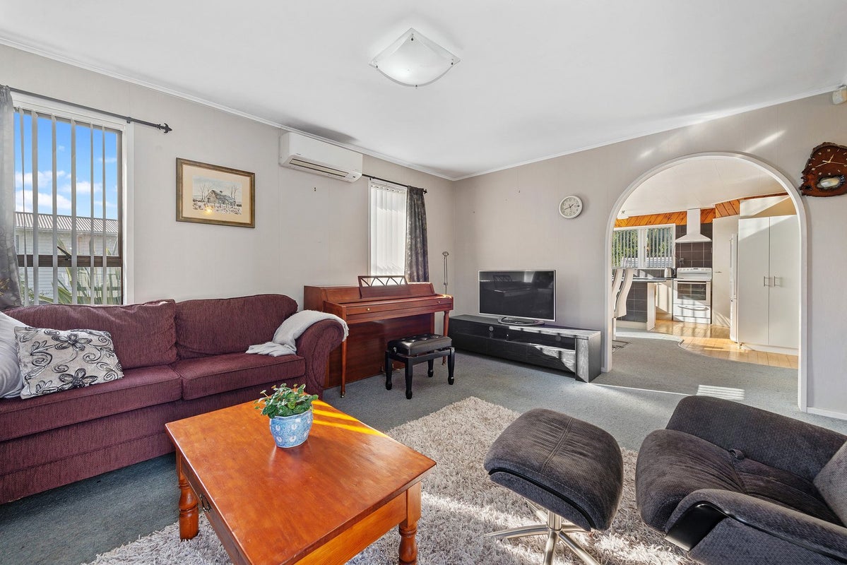 11 Pandora Avenue, Sunnybrook, Rotorua - Carousel 2