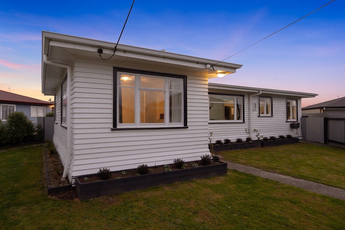 166 Maxwell Road, Redwoodtown, Blenheim - Carousel 23