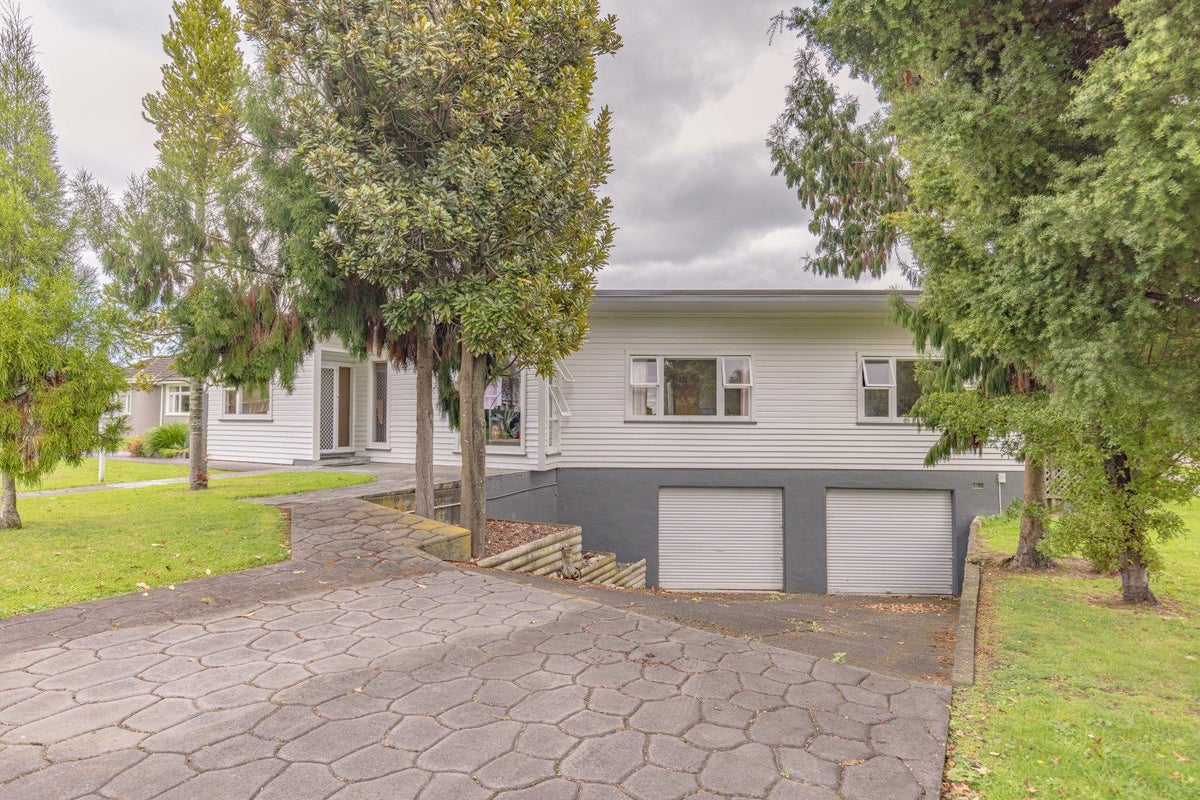 21 Benefield Street, Whanganui East, Whanganui - Carousel 22