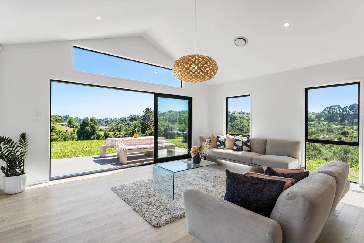 52 Masons Road, East Tamaki Heights, Auckland - Carousel 2
