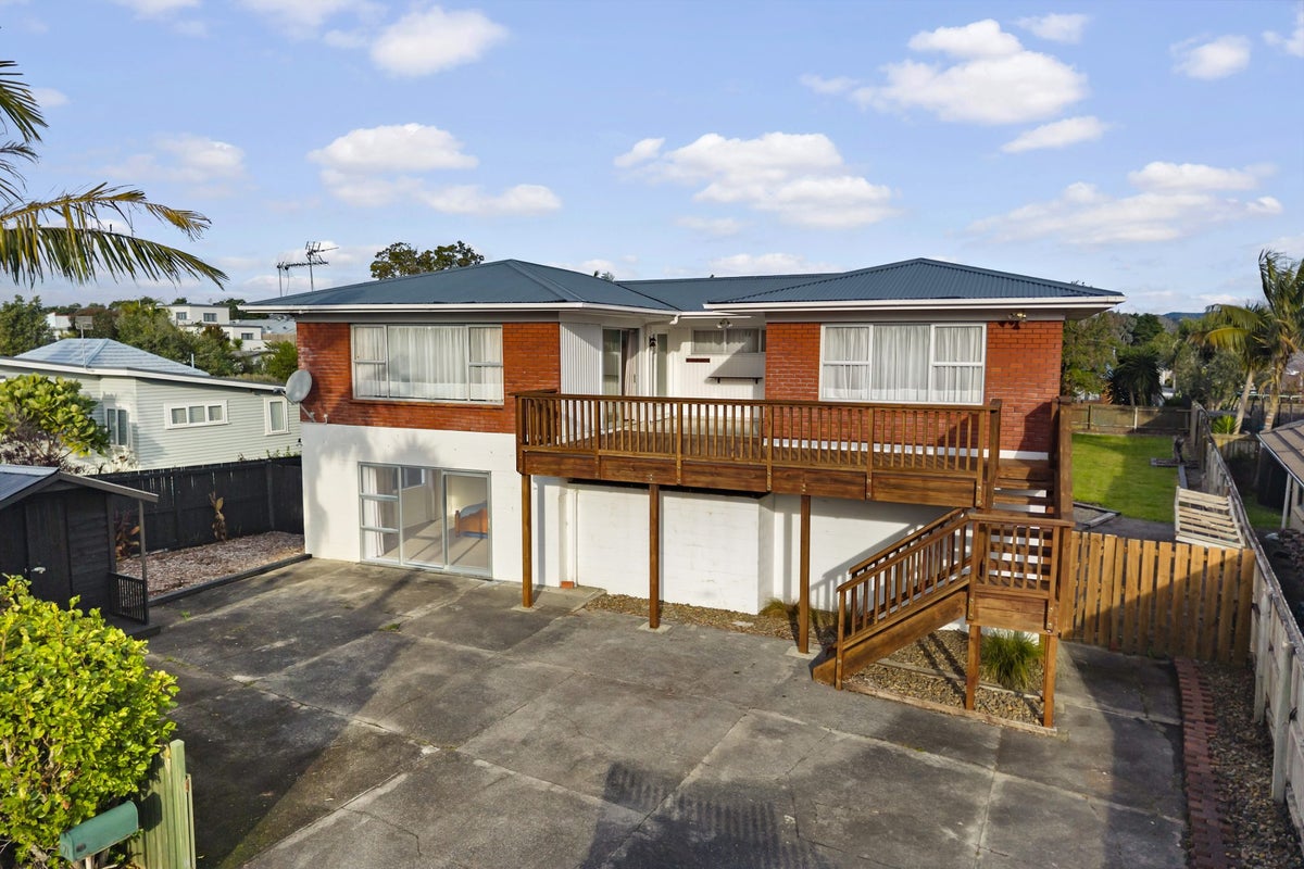 71 Second View Avenue, Beachlands, Auckland - Carousel 2