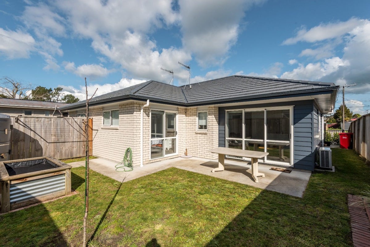 1/103 Bruce Avenue, Glenview, Hamilton - Carousel 14