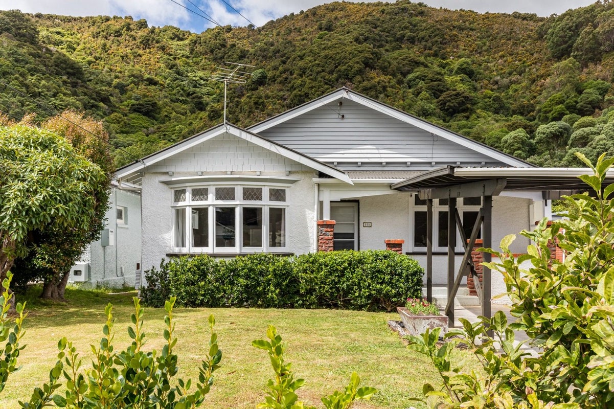 105 Wyndrum Avenue, Waterloo, Lower Hutt - Carousel 15