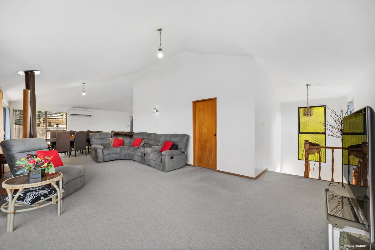 46 Belfast Street, Hillsborough, Auckland - Carousel 32