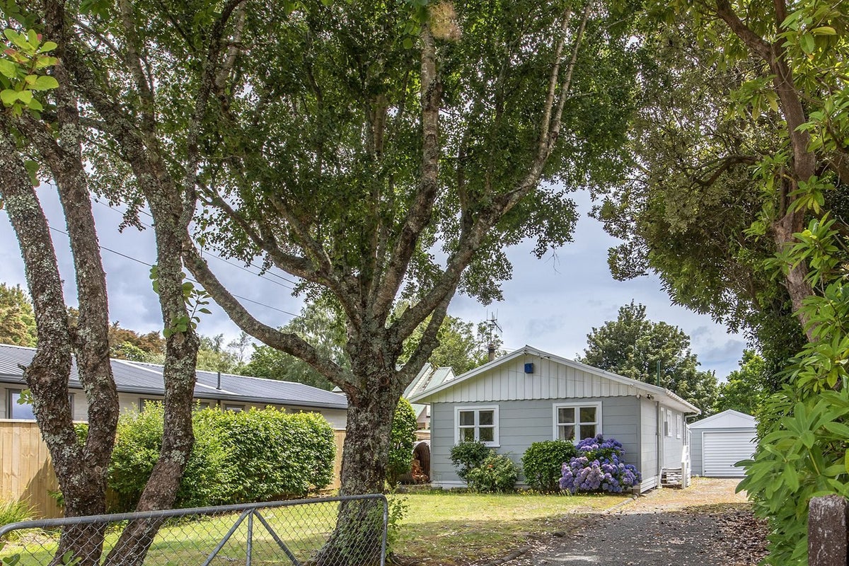 11 Kutai Street, Turangi, Turangi - Carousel 1