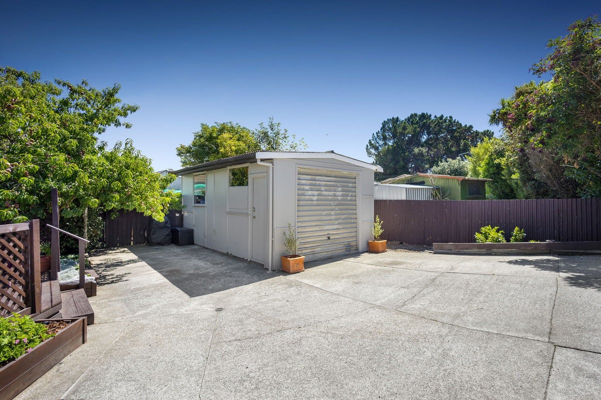 59 McGregors Road, Bromley, Christchurch - Carousel 21