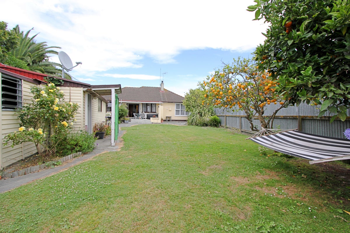 8 Maxwell Place, Maraenui, Napier - Carousel 1
