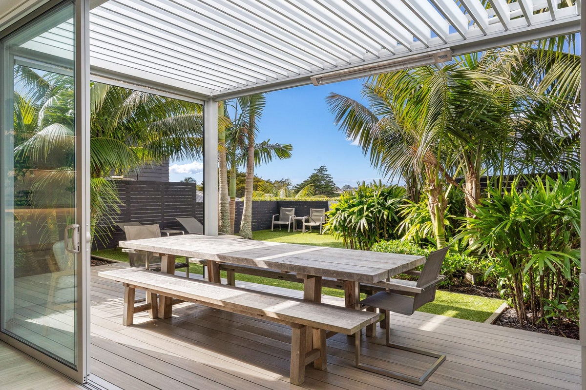 4/15 Sprott Road, Kohimarama, Auckland - Carousel 2
