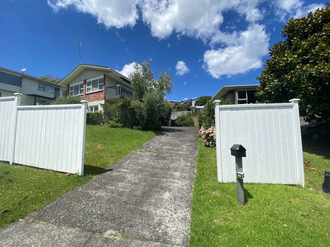80 Glencoe Road, Browns Bay, Auckland - Carousel 19