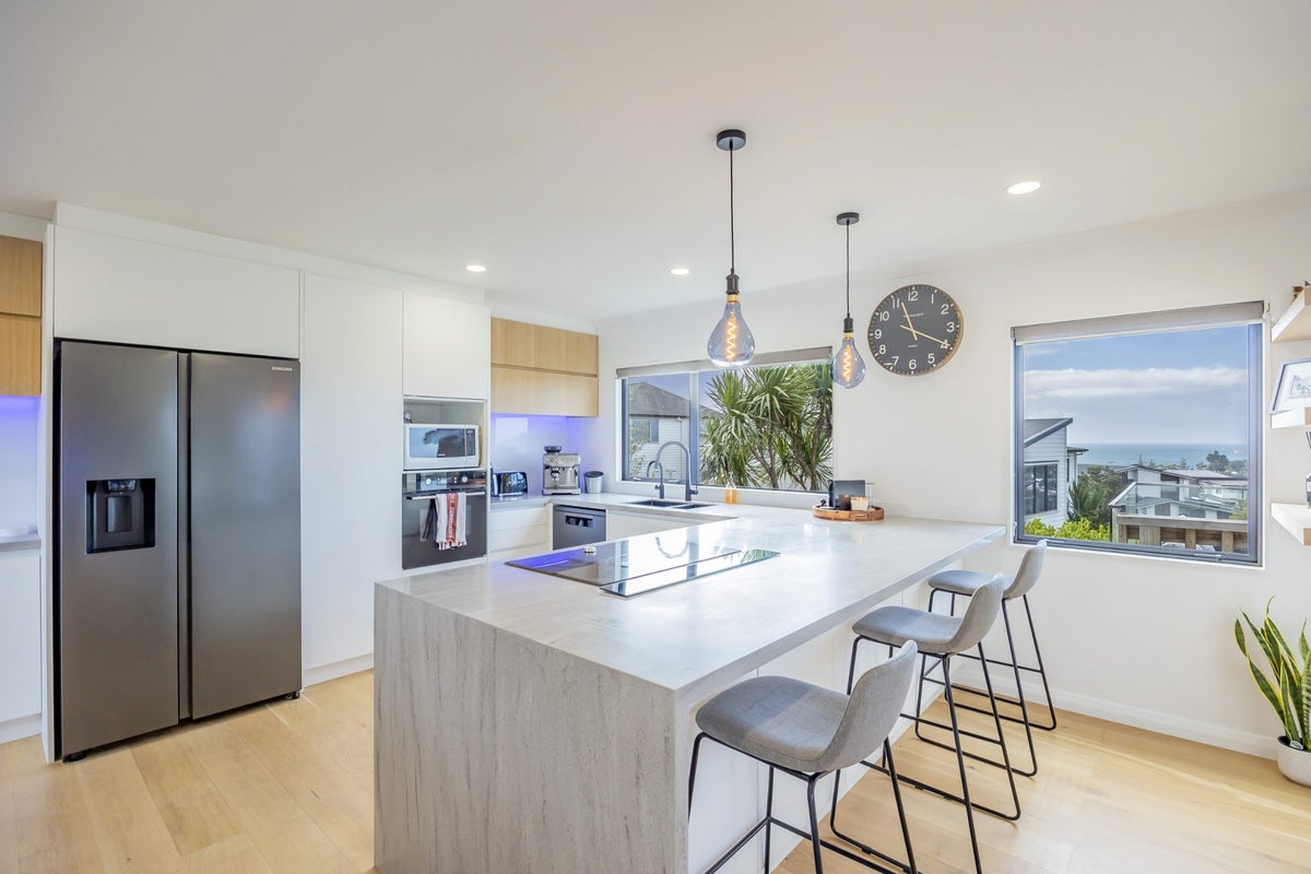 40 Coventry Way, Long Bay, Auckland - Carousel 1