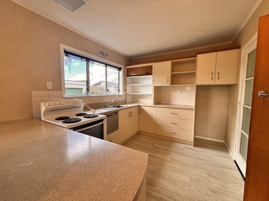 29 Ford Avenue, Kamo, Whangarei - Carousel 2