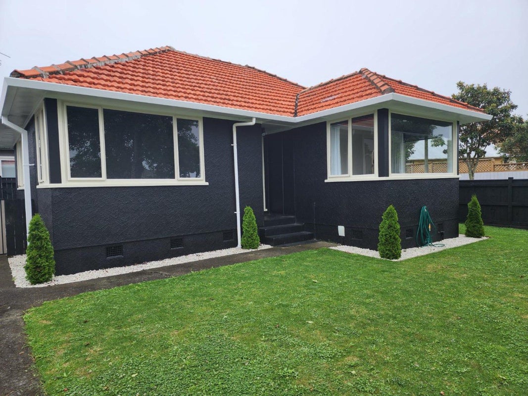 7 Raleigh Street, Vogeltown, New Plymouth - Carousel 2