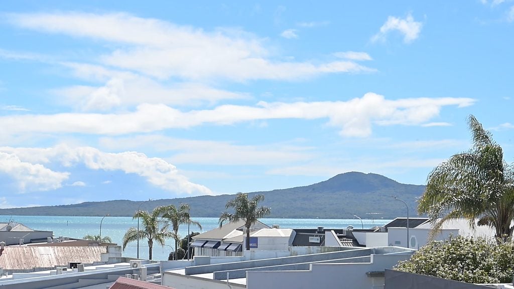 3A & 3B Keys Terrace, Saint Heliers, Auckland City, Auckland - Carousel 2