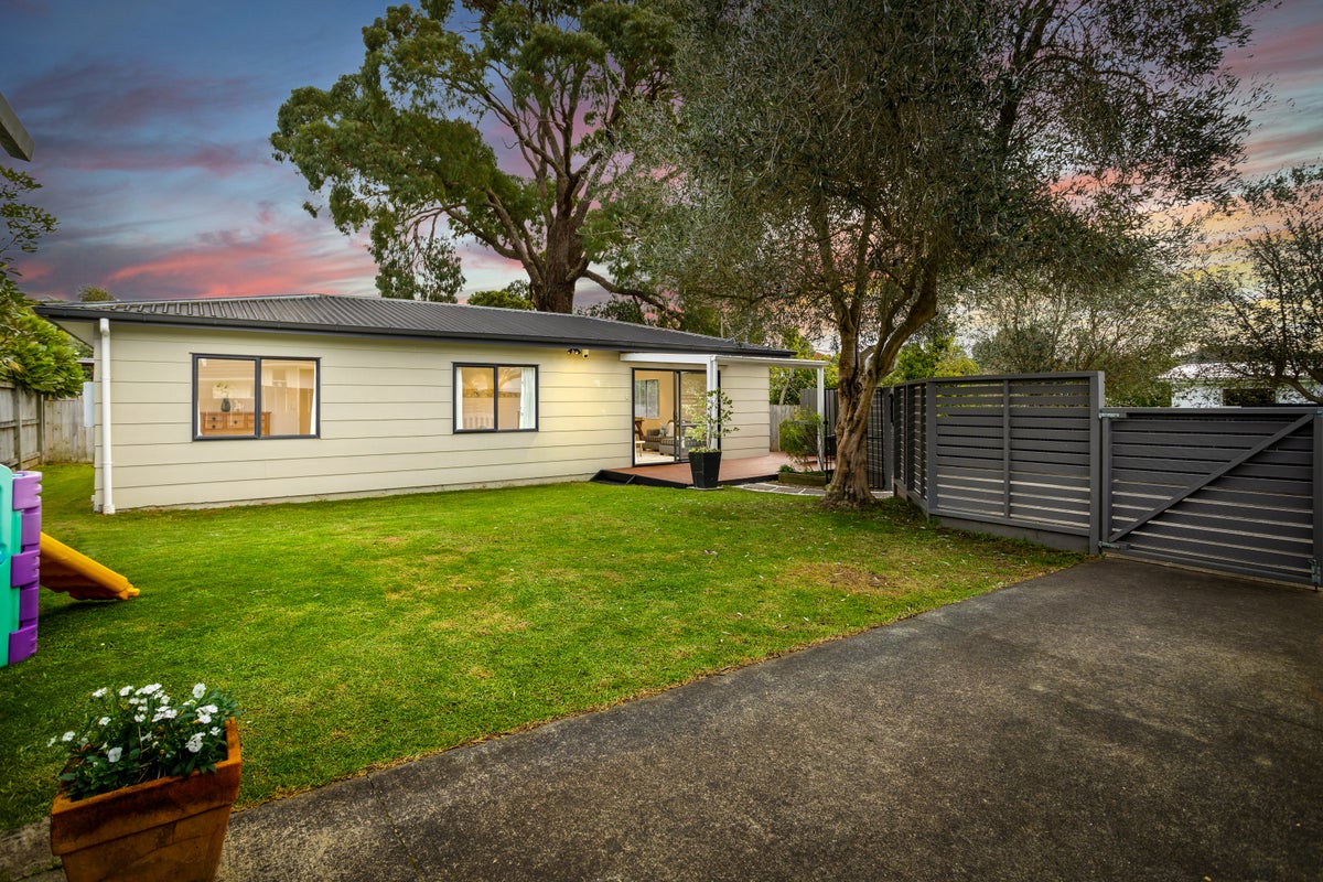 60A Kervil Avenue, Te Atatu Peninsula, Auckland - Carousel 17