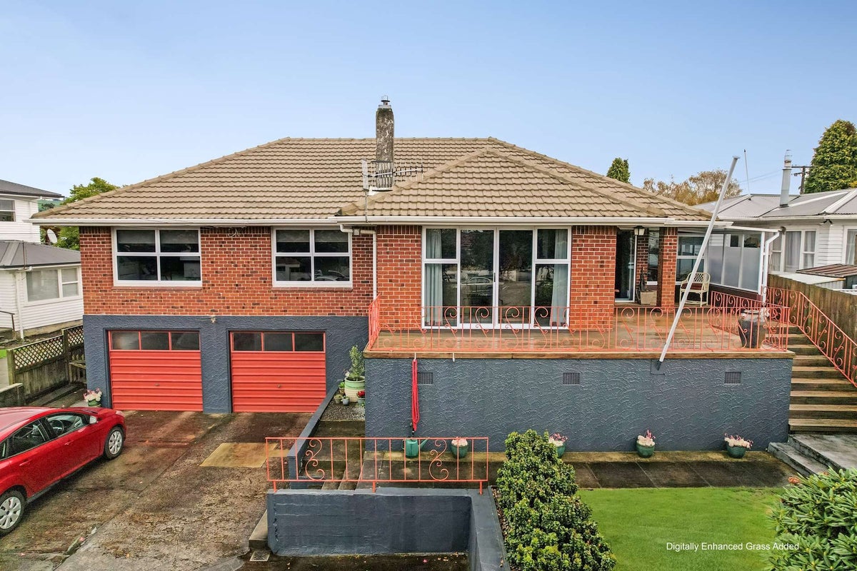 11 Jervis Street, Hillcrest, Rotorua - Carousel 1