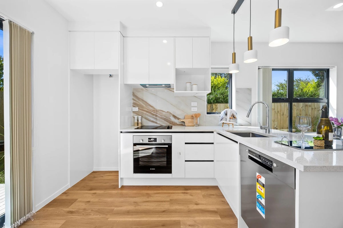 7C Challinor Street, Pakuranga, Auckland - Carousel 2