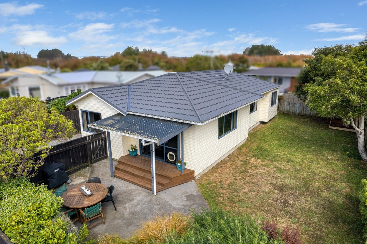 101A Atkinson Avenue, Otaki Beach, Otaki - Carousel 2