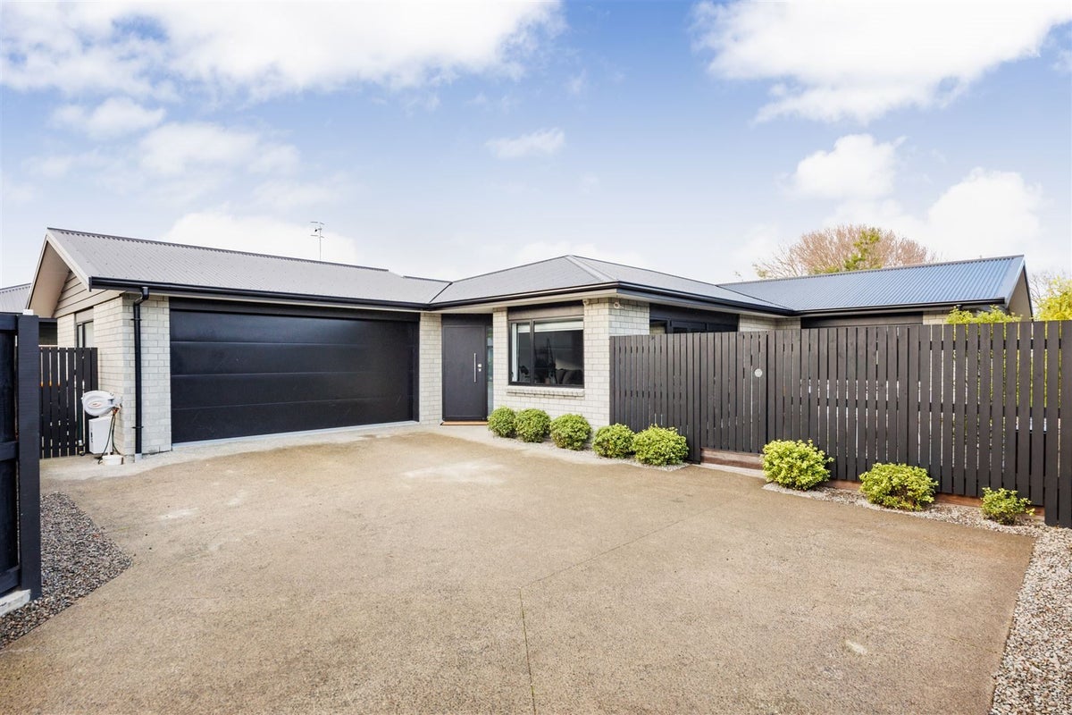 26 Serenity Crescent, Kelvin Grove, Palmerston North - Carousel 25