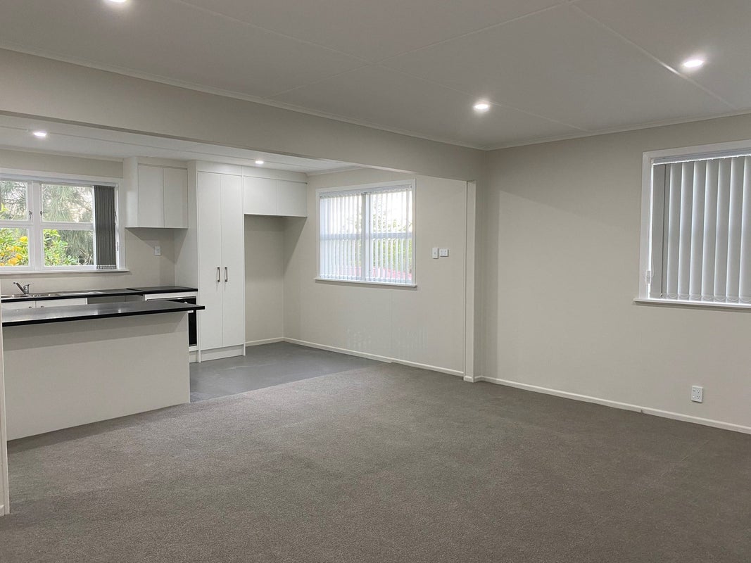 65 Woodglen Road, Glen Eden, Auckland - Carousel 2
