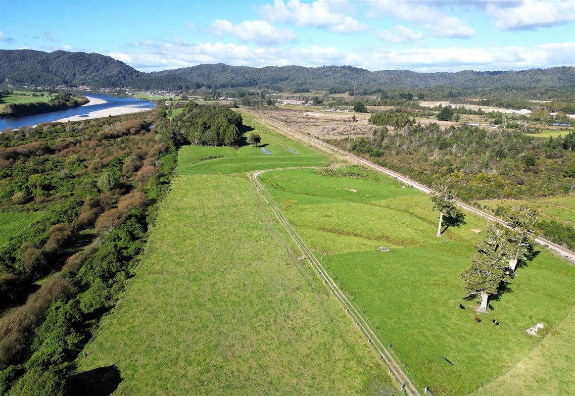 200 Golf Links Road, Kaiata, Greymouth - Carousel 16