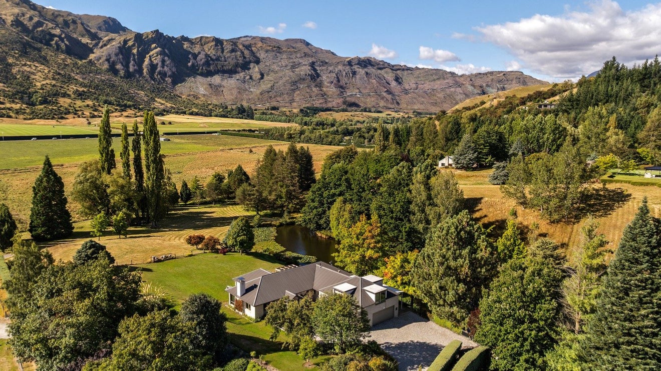 53 Hunter Road, Speargrass Flat, Queenstown - Carousel 2
