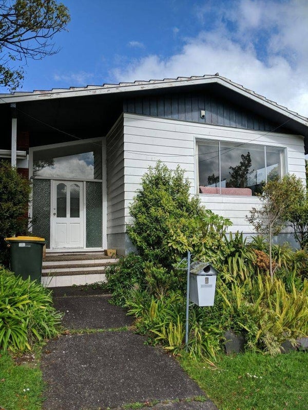 1 Ravenwood Drive, Forrest Hill, Auckland - Carousel 2