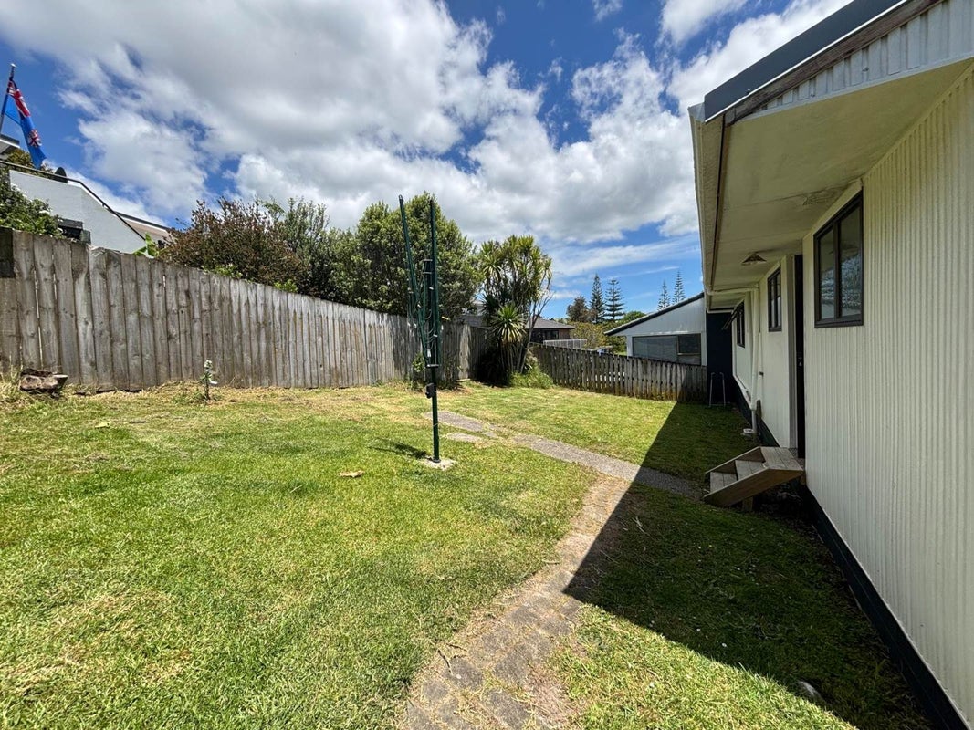 32A Gilshennan Valley, Red Beach, Whangaparaoa - Carousel 11