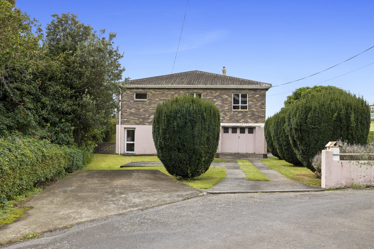 11A Havelock Place, Blagdon, New Plymouth - Carousel 1