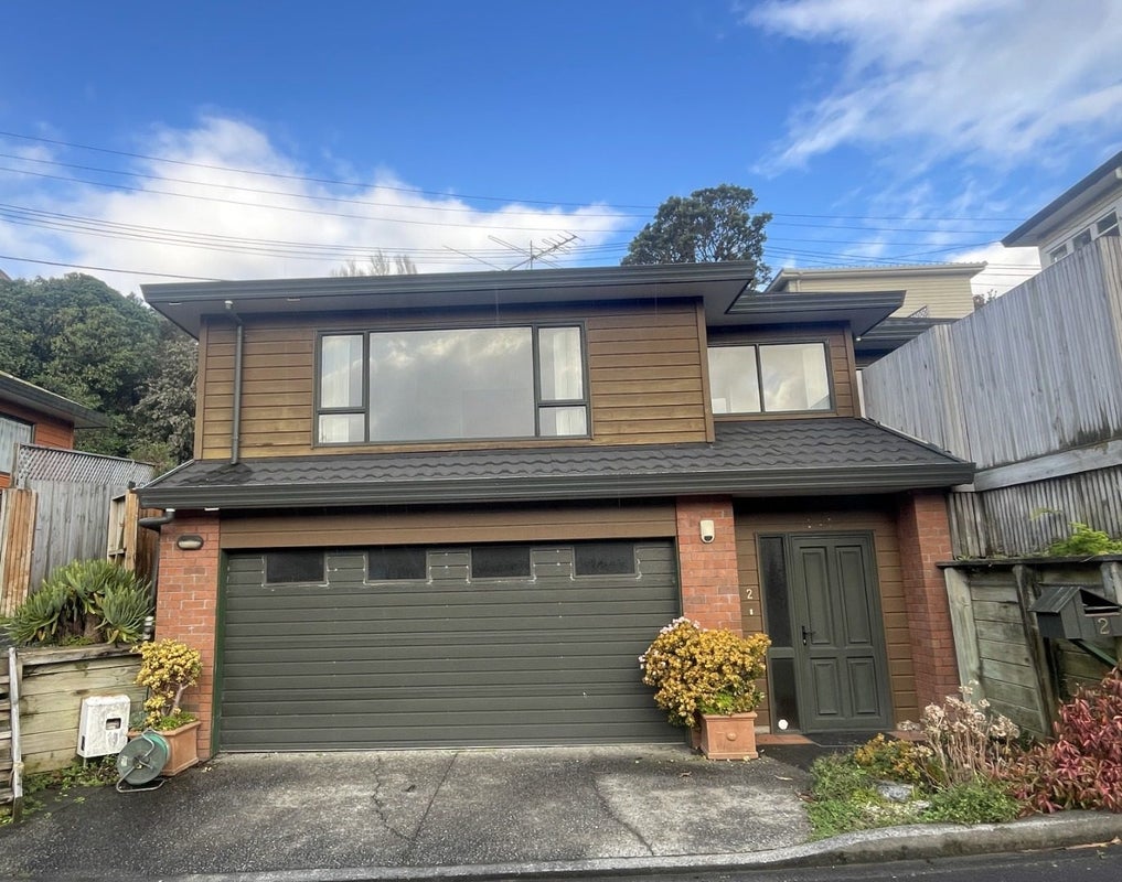 2/15 Glanmire Road, Newlands, Wellington - Carousel 13