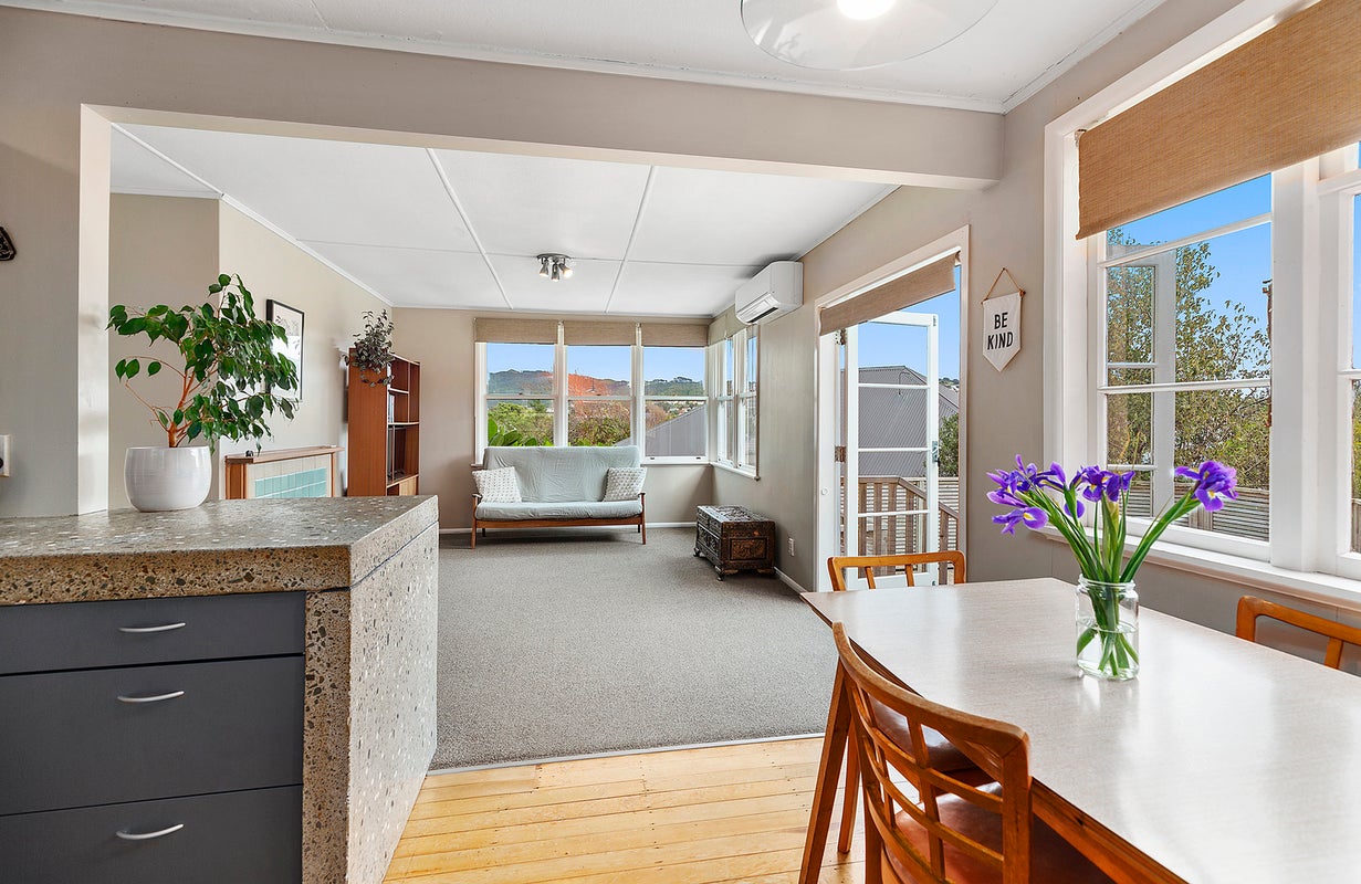 23 Chaffey Crescent, Titahi Bay, Porirua - Carousel 2