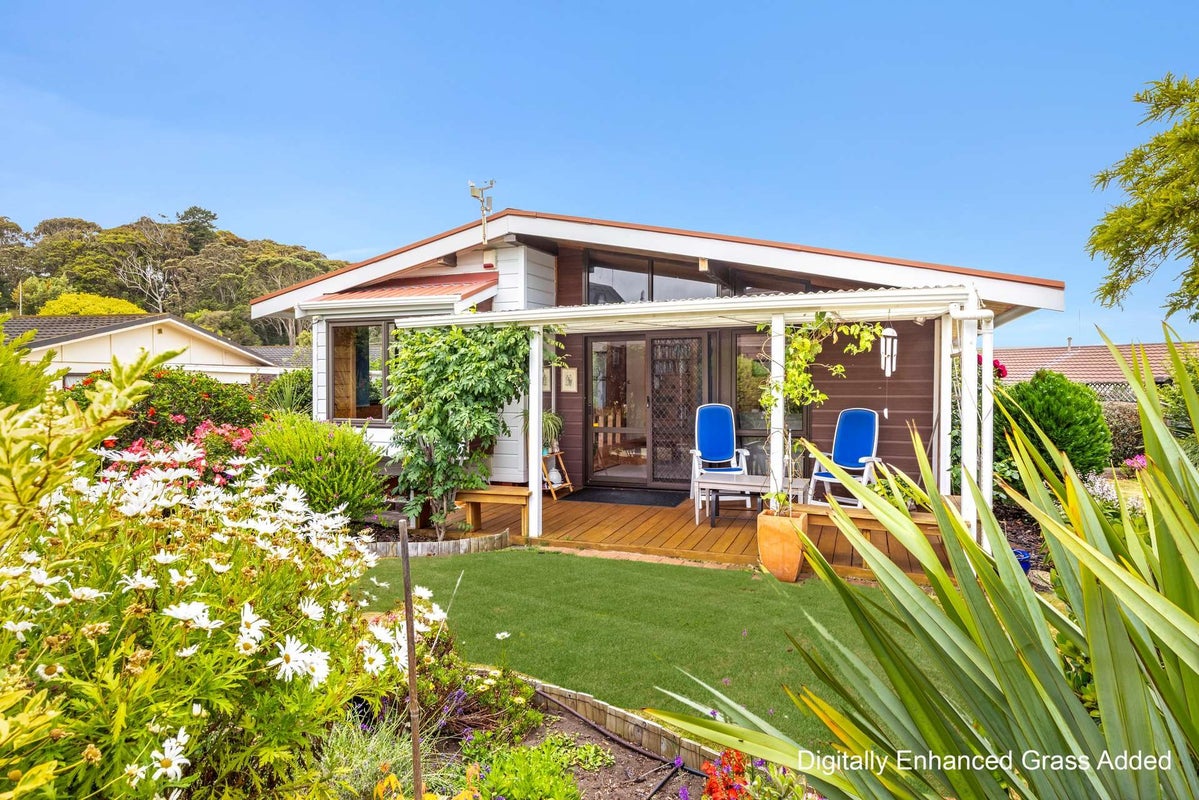 12 Bens Place, Springvale, Whanganui - Carousel 1