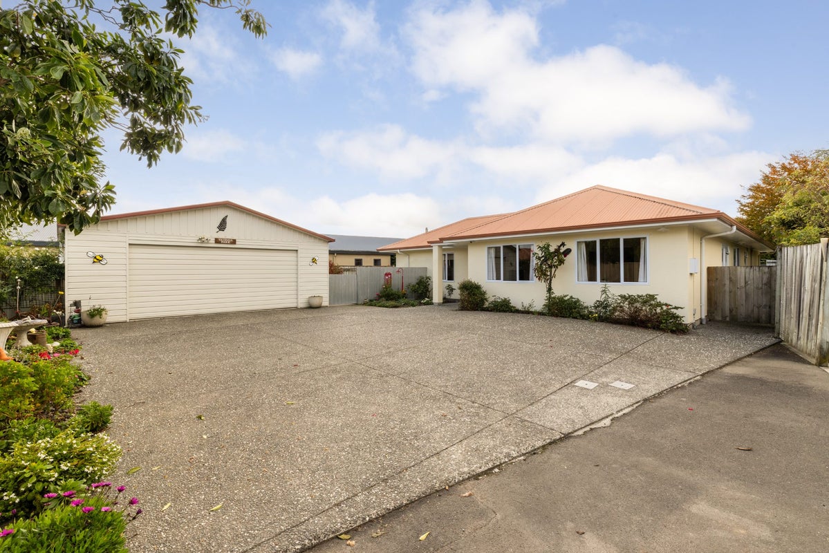 405 Southland Place, Raureka, Hastings - Carousel 1