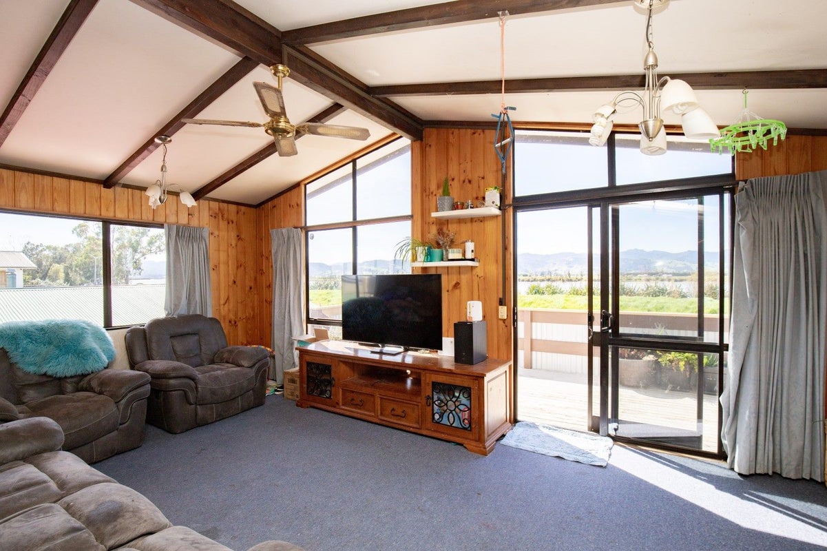 10 Waihou Street, Turua, Ngatea - Carousel 2