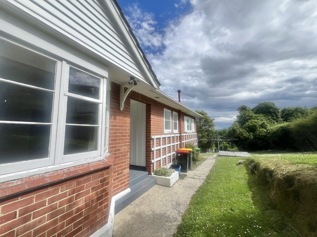 43 Barclay Street, Liberton, Dunedin - Carousel 2