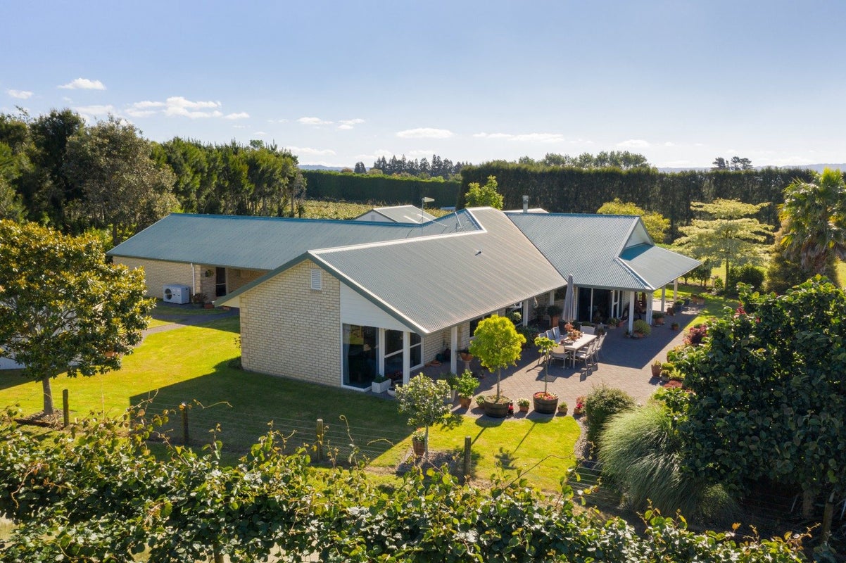 585D Mclaren Falls Road, Omanawa, Tauranga - Carousel 1