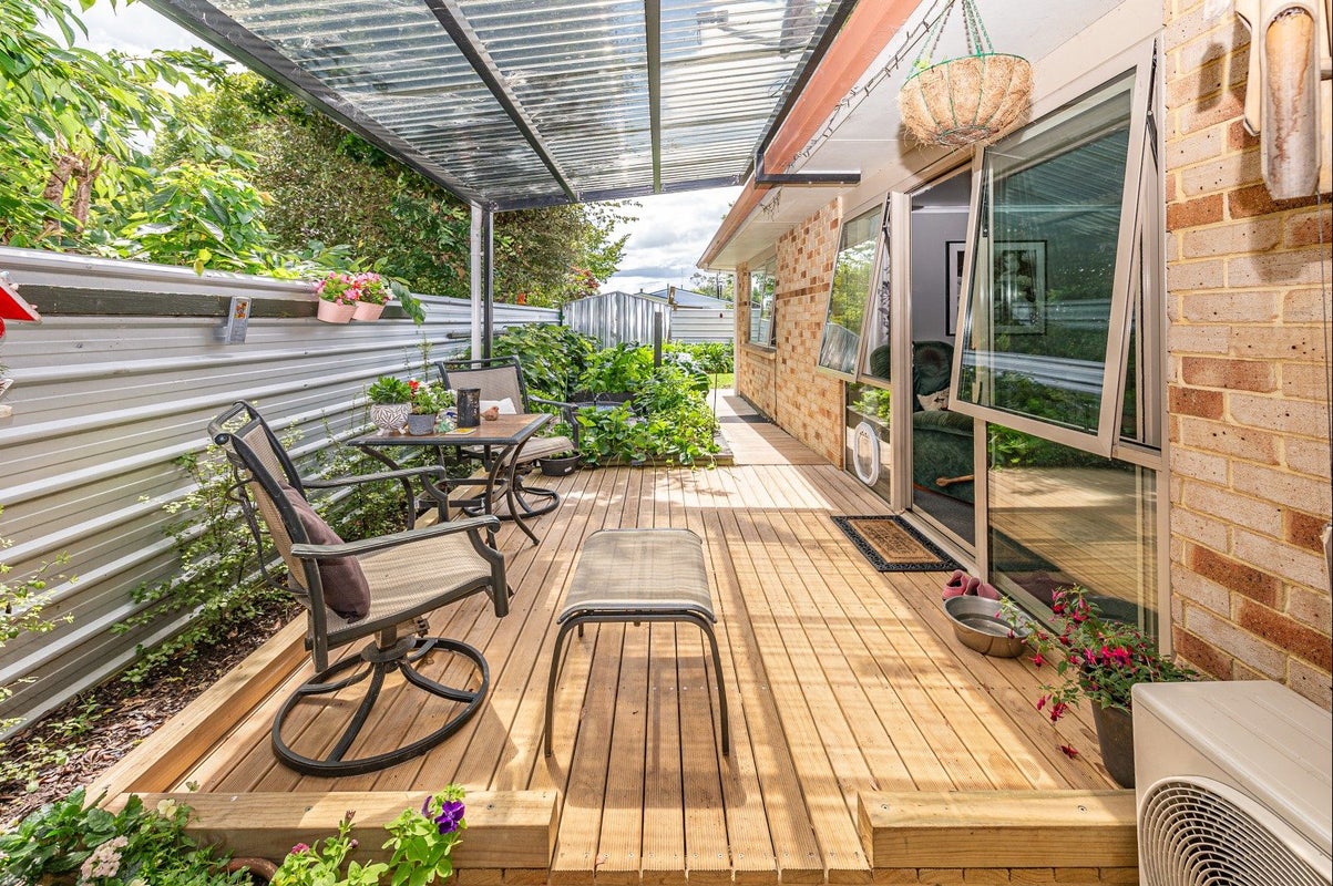 34B Field Street, Aramoho, Whanganui - Carousel 1