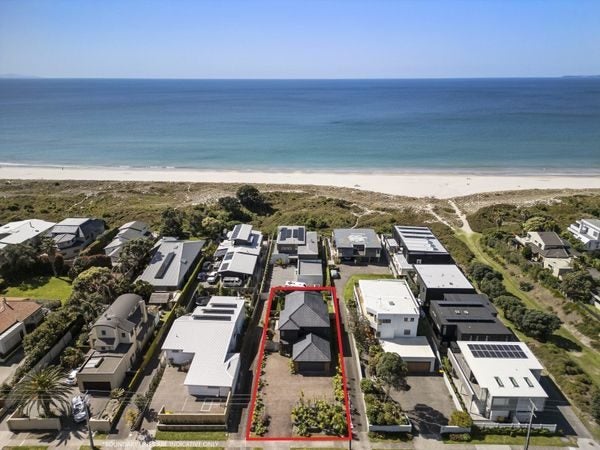 309 Oceanbeach Road, Mount Maunganui, Mount Maunganui - Carousel 2