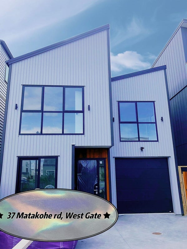 37 Matakohe Road, Westgate, Auckland - Carousel 1