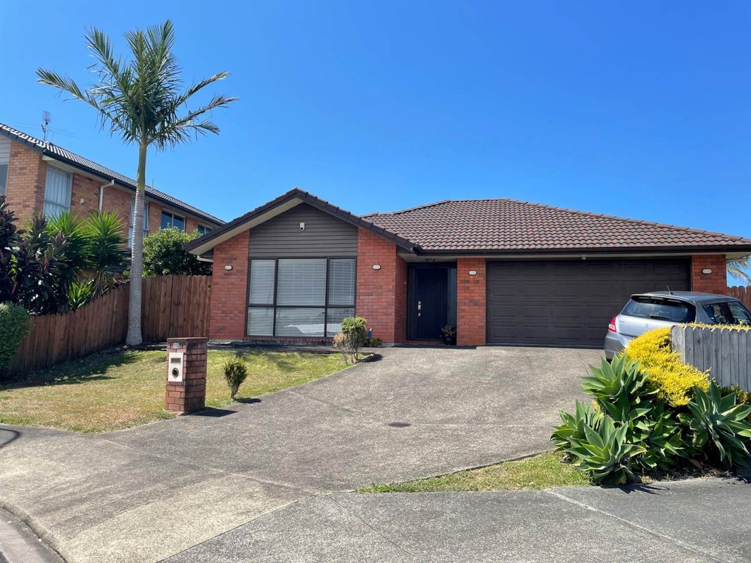 15 Tekapo Rise, Fairview Heights, Auckland - Carousel 1