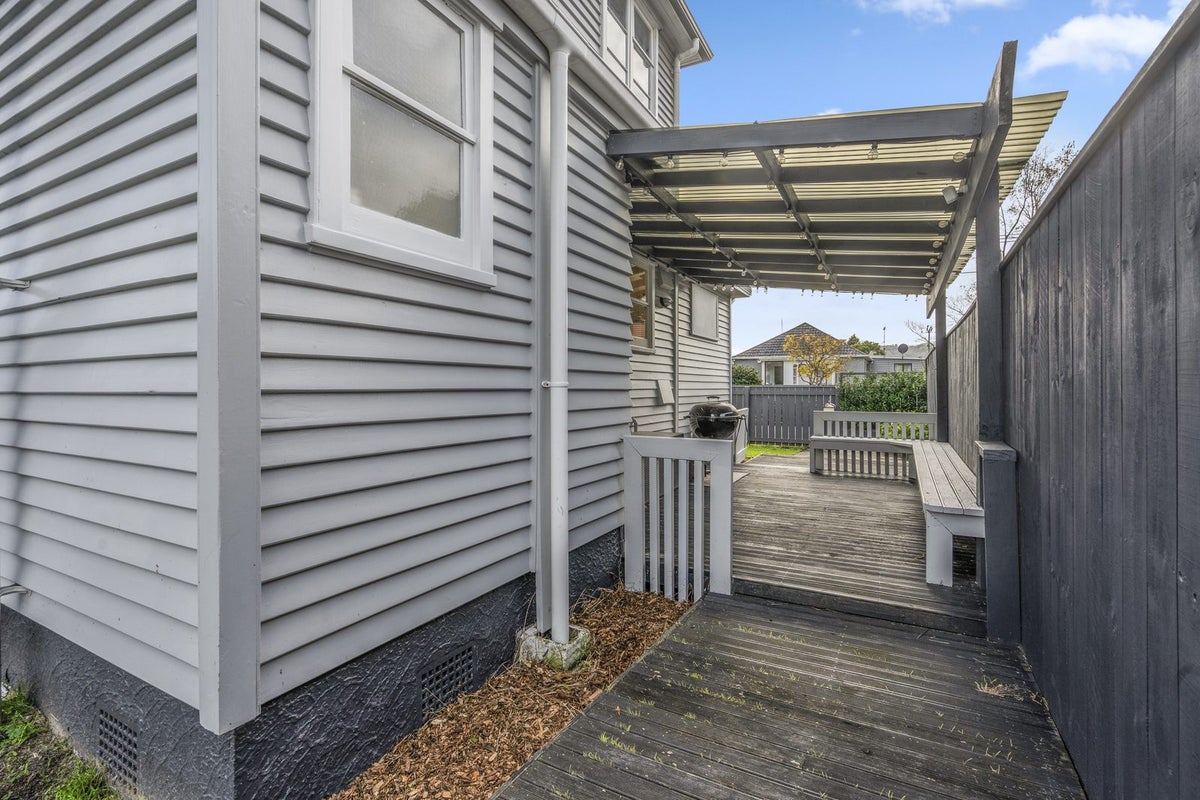 1 Keys Street, Naenae, Lower Hutt - Carousel 23