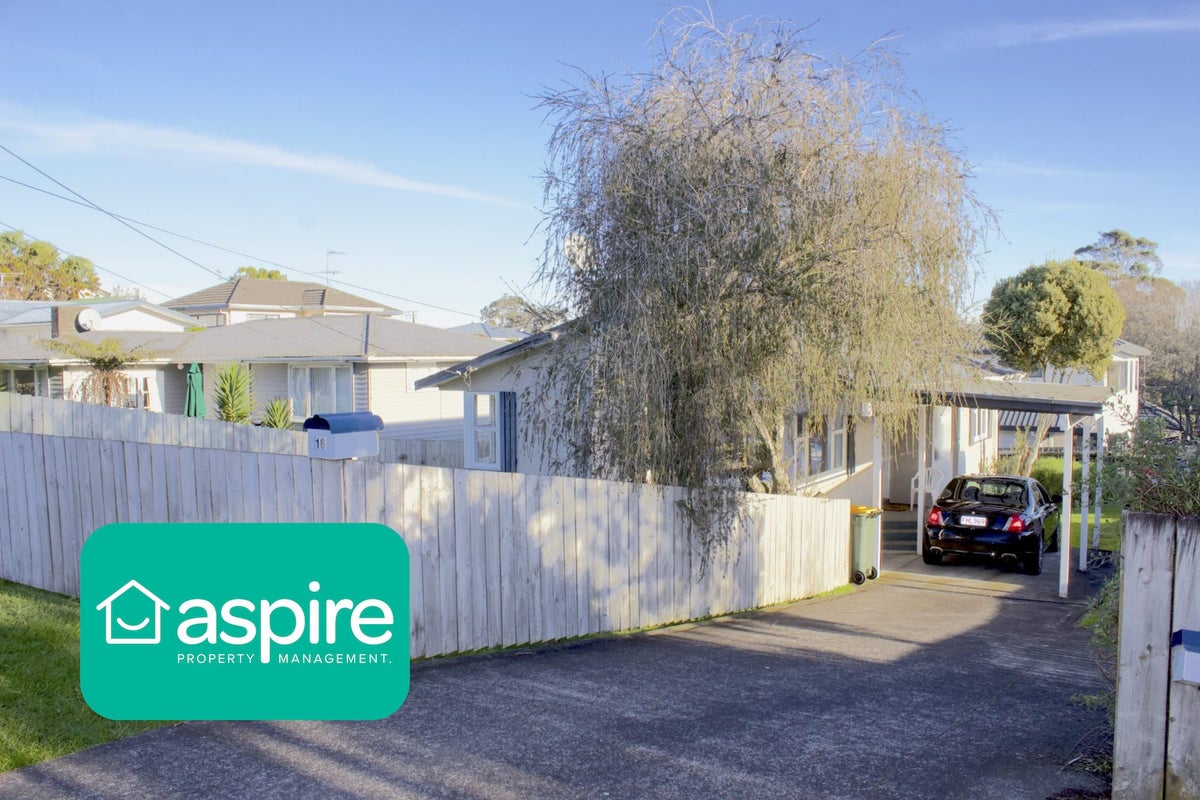 16 Tonkin Drive, Sunnynook, Auckland - Carousel 1